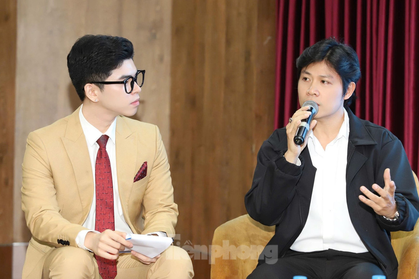 Nhạc sĩ Nguyễn Văn Chung chia sẻ về những lần gặp thị phi trong quá trình làm nghề. Ảnh: Ngô Tùng.