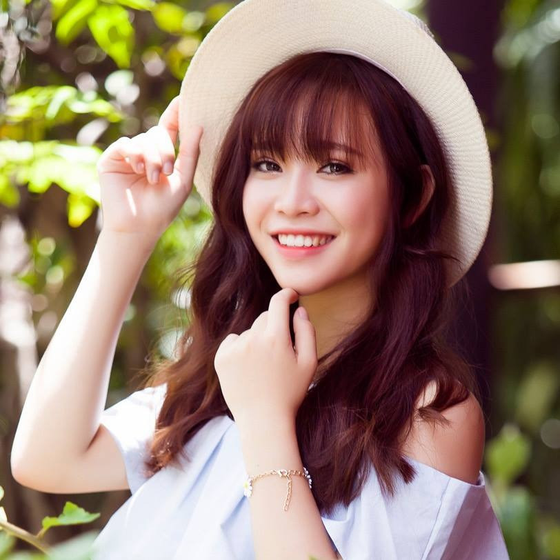 Bảo Uyên thay đổi phong cách, ra nhiều nhạc song vẫn chìm nghỉm.