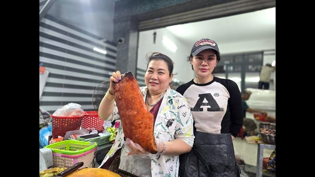 Bà Mai cho biết chỉ giao hàng nếu khách chuyển tiền Bà Mai cho biết chỉ giao hàng nếu khách chuyển tiền