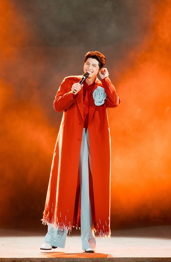 Trong phần giao lưu, Noo Phước Thịnh chia sẻ đây là đêm nhạc có ý nghĩa cá nhân lớn, là dịp để anh “cháy hết mình với ước mơ”: “Suy đi tính lại tôi lăn tăn khi chưa đạt được những hoài bão của mình. Tôi từng ngưng đọng khoảng 3-4 năm và suy nghĩ nên làm gì tiếp theo. Buổi concert này là sân khấu giúp tôi sống hết mình, cháy với ước mơ”, ca sĩ chia sẻ.