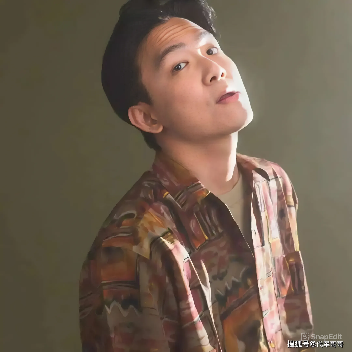 Sinh thời, anh đóng nhiều phim, xuất hiện ở nhiều sân khấu, sôi nổi hoạt động ở showbiz Đài Loan (Trung Quốc).