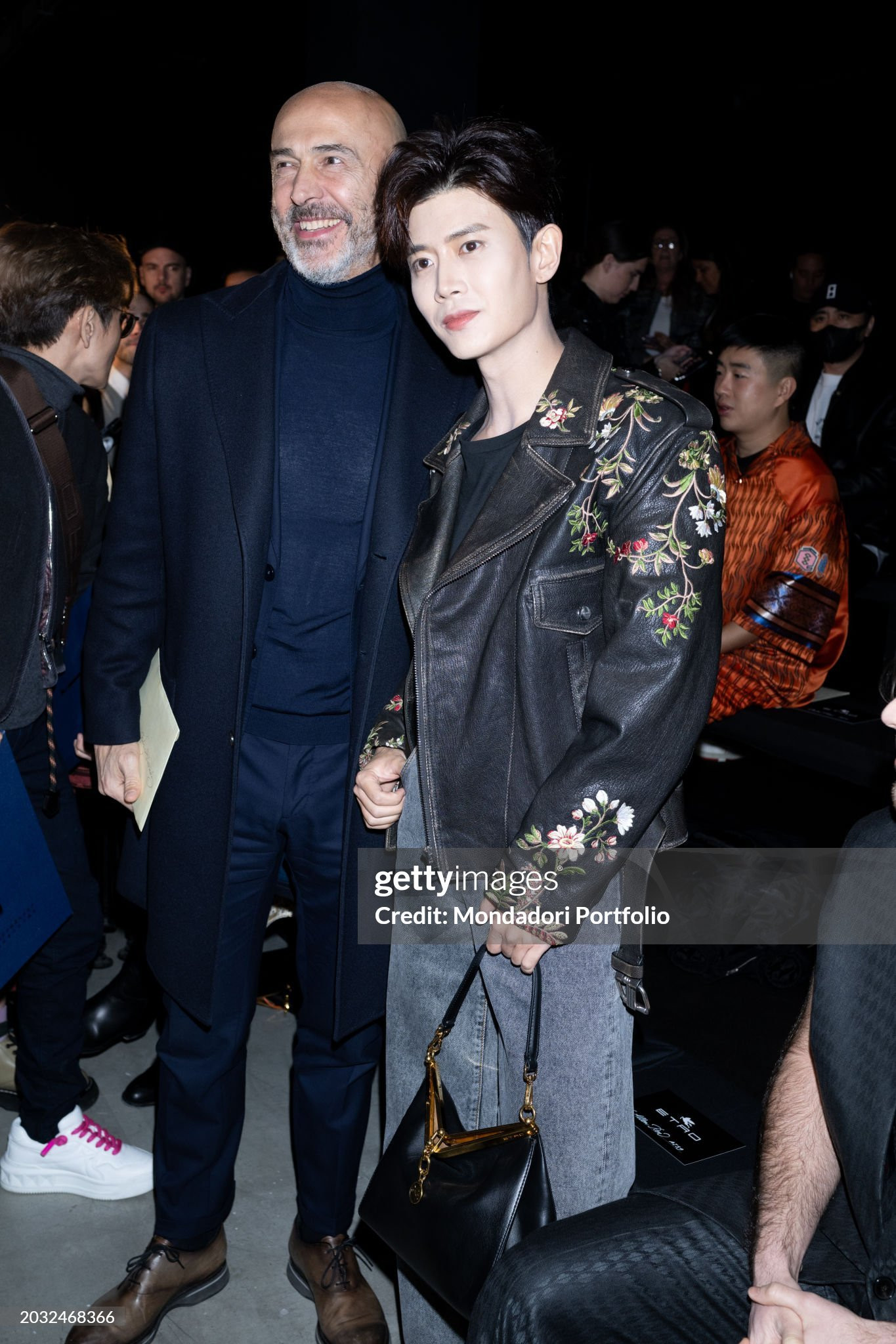 Nhậm Gia Luân khi chưa chỉnh sửa ảnh. Nhậm Gia Luân khi chưa chỉnh sửa ảnh.