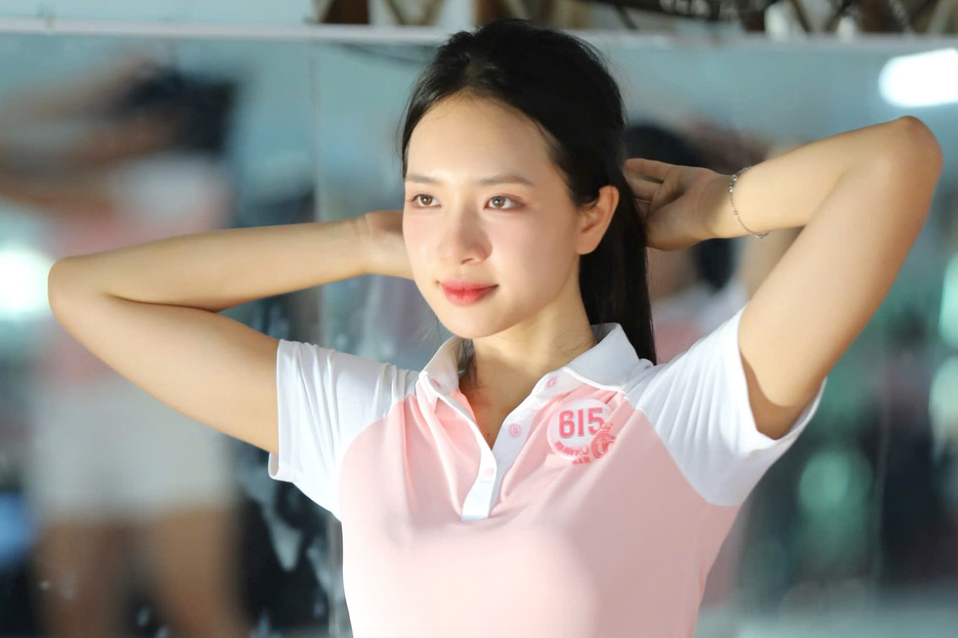 Hé lộ về đêm chung kết, BTC cho biết công tác chuẩn bị cho đêm chung kết đang ráo riết thực hiện. Sân khấu trên mặt nước sông Hương lớn và quy mô bậc nhất, hứa hẹn mang đến đêm chung kết lung linh và thực sự bùng nổ, mãn nhãn.