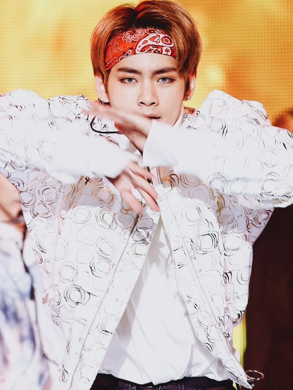 Tiết lộ về khoảng thời gian khó khăn khi còn là thực tập sinh trong chương trình You Quiz On The Block, anh thổ lộ muốn từ bỏ việc trở thành thực tập sinh Kpop.