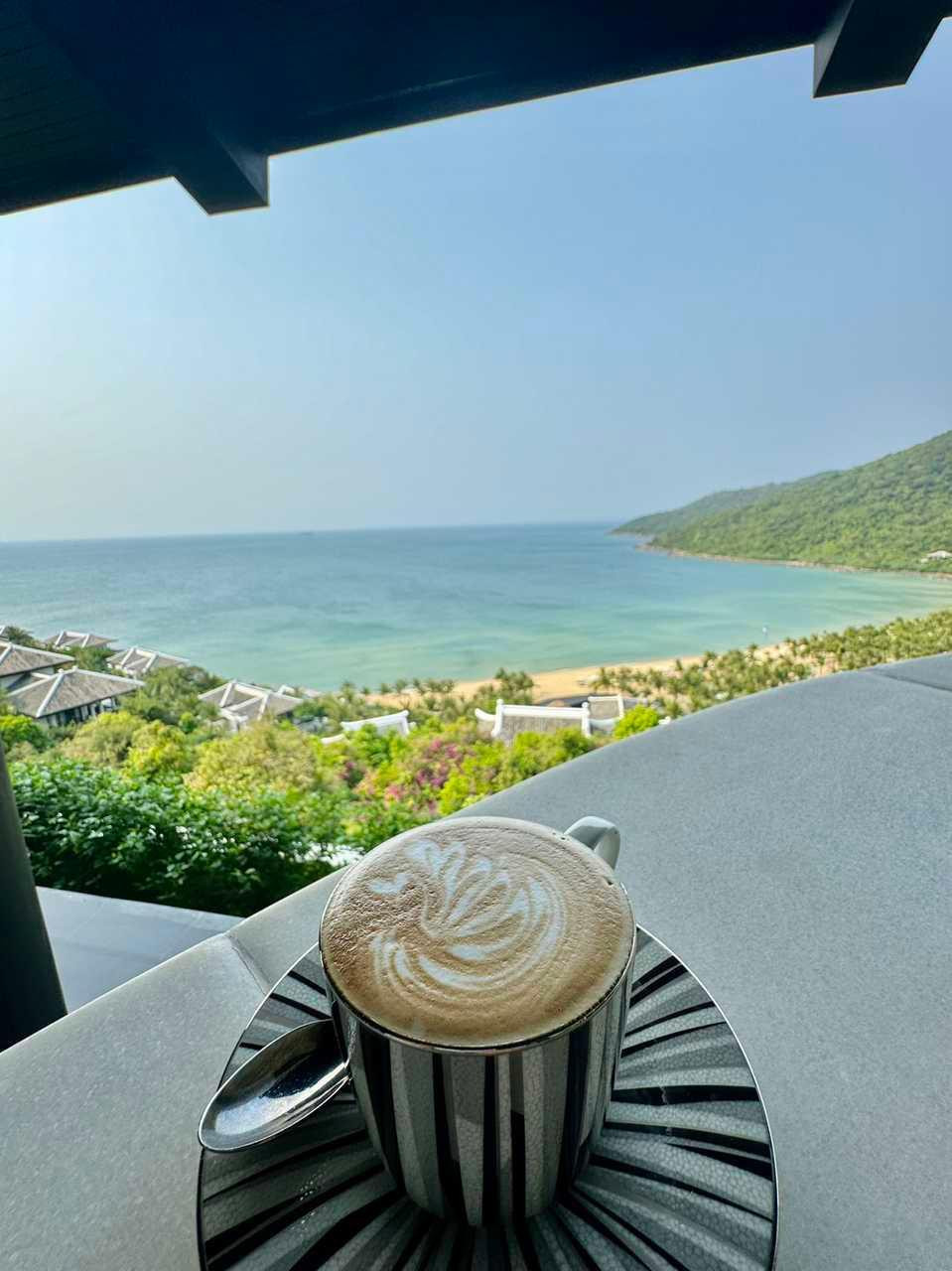 “Chào buổi sáng”, “Ở Việt Nam” - Lâm Chí Dĩnh chia sẻ hình ảnh với fan trong chuyến du lịch đến Việt Nam. Ảnh: Weibo/@kellymermaidchen. “Chào buổi sáng”, “Ở Việt Nam” - Lâm Chí Dĩnh chia sẻ hình ảnh với fan trong chuyến du lịch đến Việt Nam. Ảnh: Weibo/@kellymermaidchen.