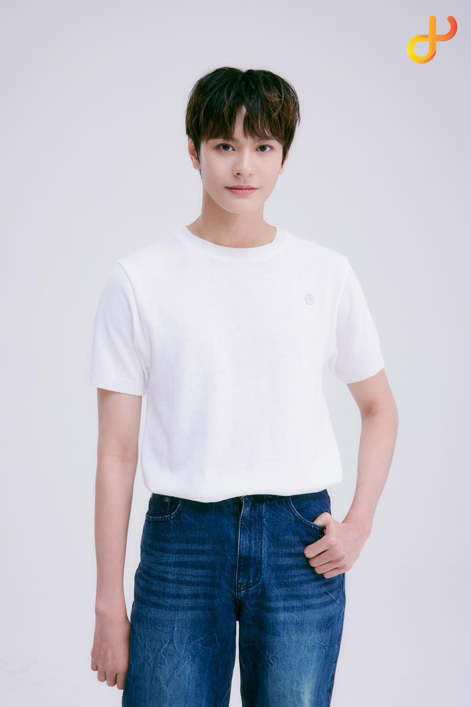 Đặng Hồng Hải cao 1,8 m, đã có 5 năm thực tập làm idol Kpop. Đặng Hồng Hải cao 1,8 m, đã có 5 năm thực tập làm idol Kpop.