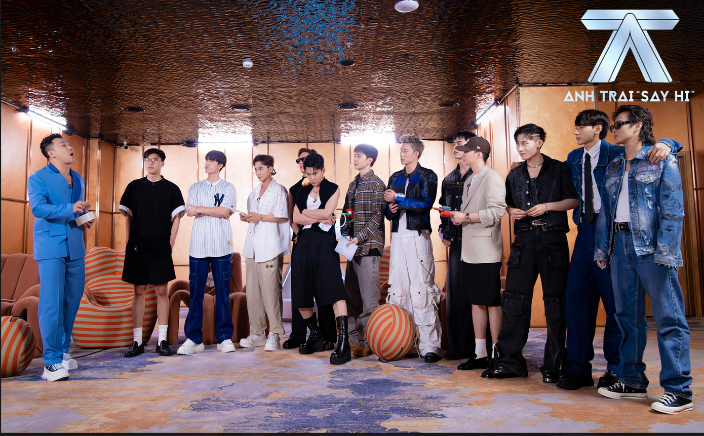 Tập 3 chưa có sân khấu trình diễn, các anh trai chia đội, chọn bài hát mới.