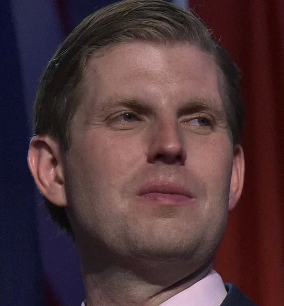 Ẩn ý trang phục nhà ông Trump trong lễ mừng chiến thắng ảnh 6 Ẩn ý trang phục nhà ông Trump trong lễ mừng chiến thắng ảnh 6