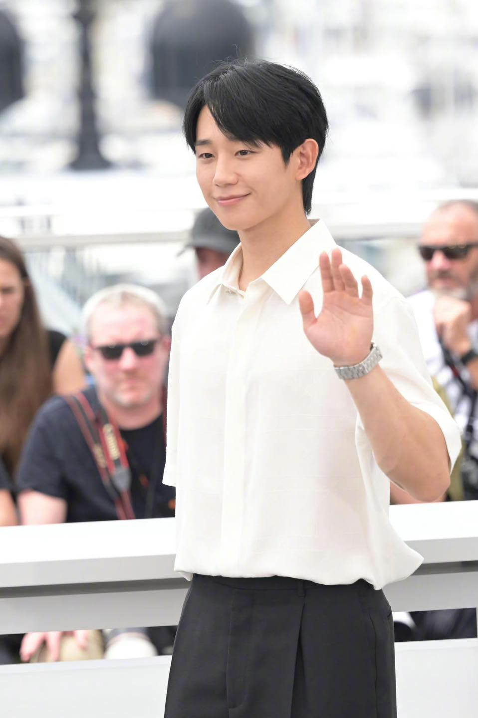 Nam diễn viên Hàn Quốc Jung Hae In tham dự các hoạt động của LHP Cannes 2024. Nam diễn viên Hàn Quốc Jung Hae In tham dự các hoạt động của LHP Cannes 2024.