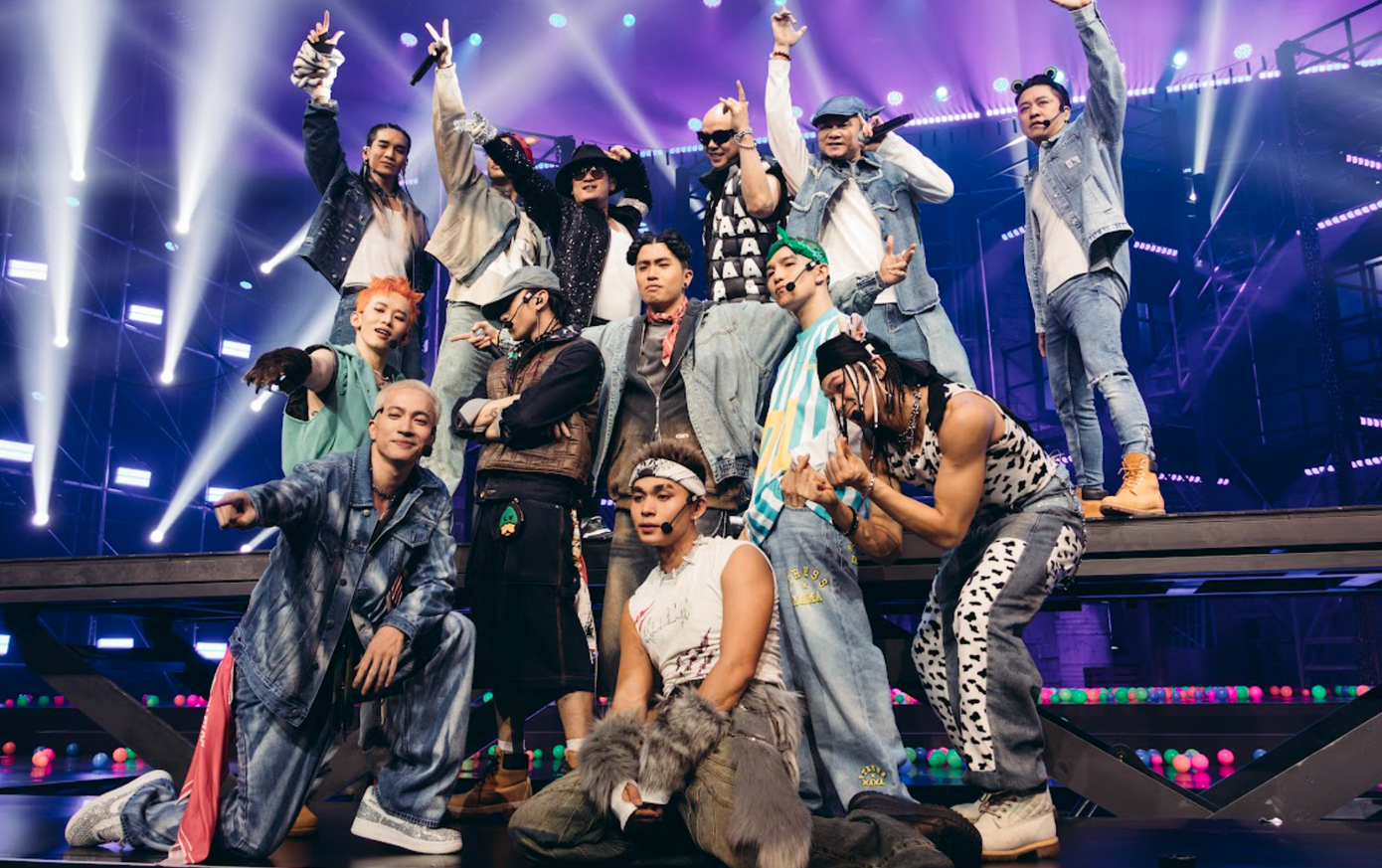 Sân khấu của Nhà Tinh Hoa.