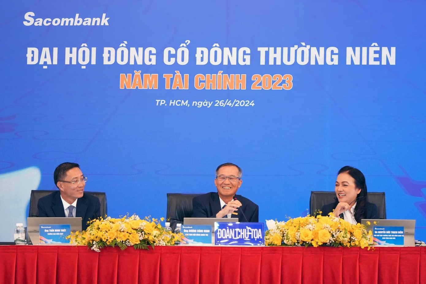Sacombank là một trong những ngân hàng dẫn đầu về mức chi thù lao cho lãnh đạo. Ảnh: STB. Sacombank là một trong những ngân hàng dẫn đầu về mức chi thù lao cho lãnh đạo. Ảnh: STB.