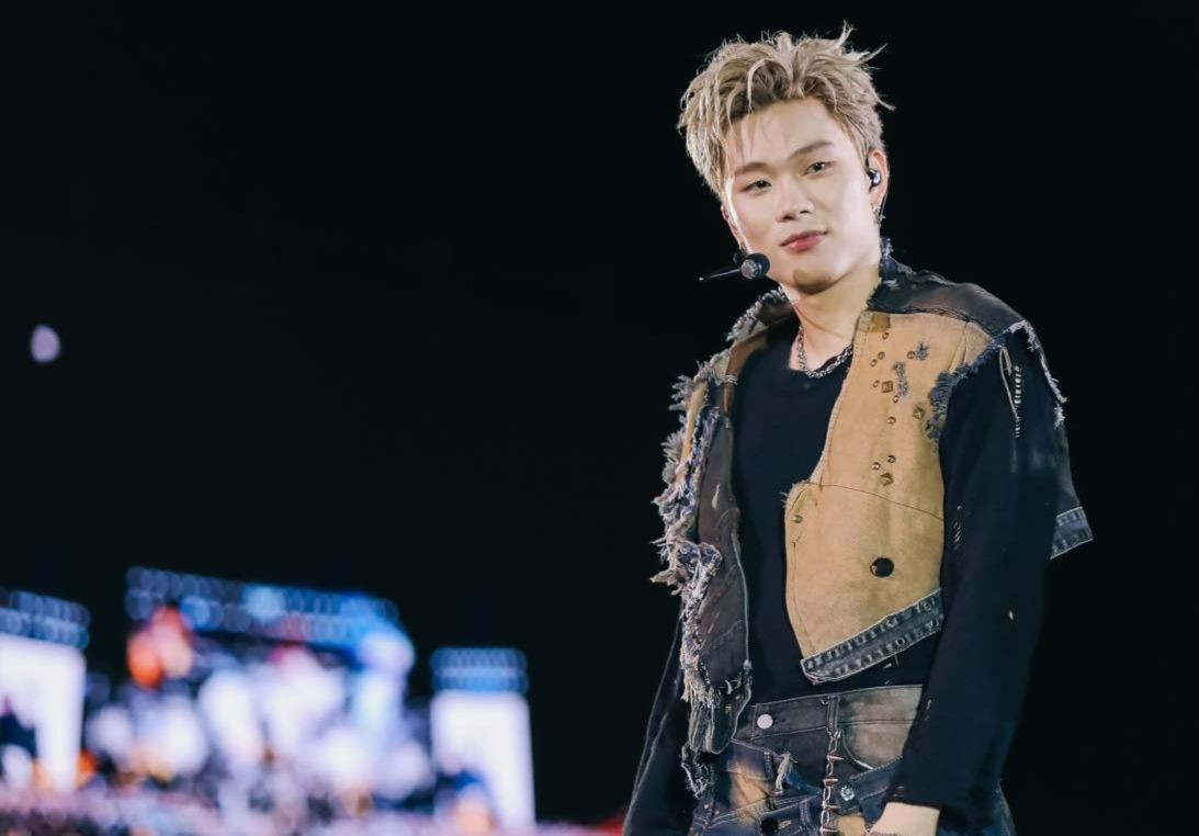 Ca khúc mới Say hi never say goodbye được các anh trai hát lên trong Đêm 2 Concert. Chương trình thông báo hẹn khán giả ở đêm 3 vào 7/12 tại SVĐ Mỹ Đình, thủ đô Hà Nội. Ca khúc mới Say hi never say goodbye được các anh trai hát lên trong Đêm 2 Concert. Chương trình thông báo hẹn khán giả ở đêm 3 vào 7/12 tại SVĐ Mỹ Đình, thủ đô Hà Nội.