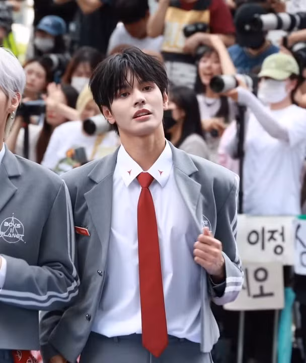 Đặng Hồng Hải hiện tại sau 2 năm "chôn chân" làm thực tập sinh Kpop. Anh tiếp tục nuôi dưỡng ước mơ làm thần tượng ở Hàn Quốc.