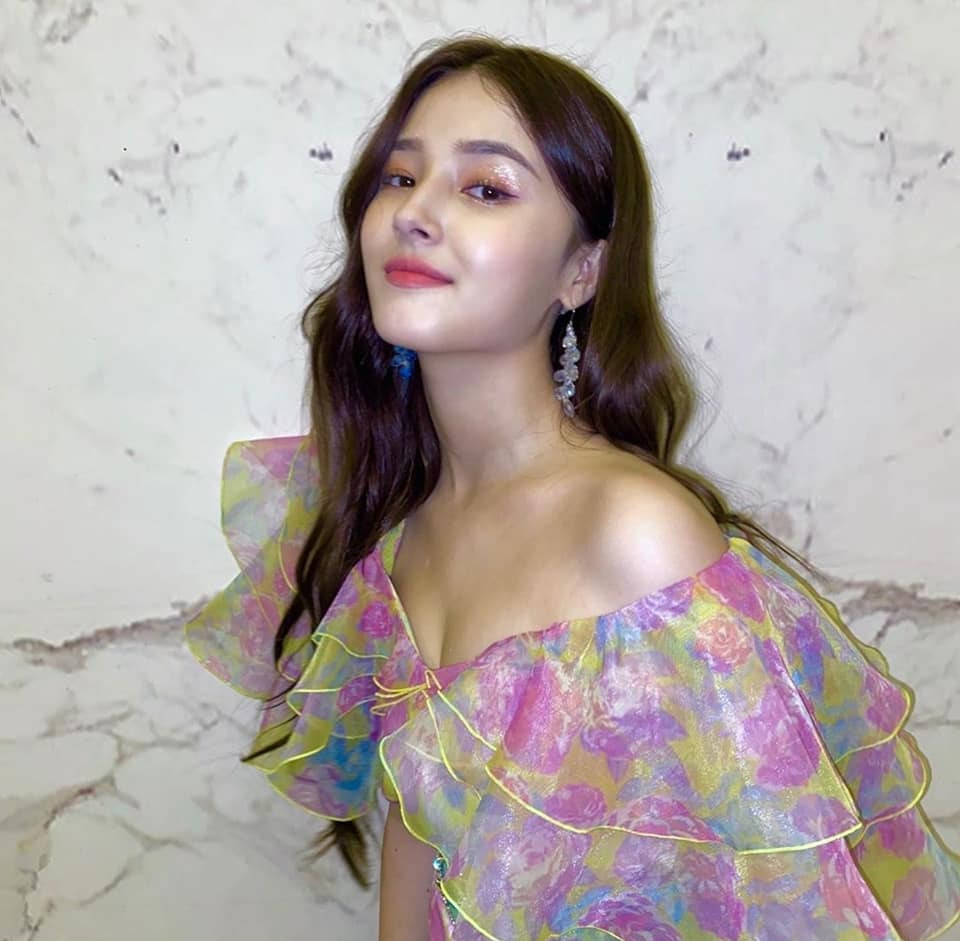 Cũng tại sự kiện này đã xảy ra chuyện khiến Nancy tổn thương, suy sụp tinh thần. Một số hình ảnh nhạy cảm của cô trong hậu trường chương trình bị lộ và phát tán lên mạng xã hội. Đại diện công ty quản lý của nữ ca sĩ đã phối hợp với phòng tội phạm mạng của cảnh sát quận Gyeonggi, Hàn Quốc để có hành động pháp lý với kẻ quay phim trái phép, đăng tải lên không gian mạng. Mất một thời gian, Nancy mới xuất hiện trở lại trước công chúng vì vụ việc này. Ảnh: Instagram.