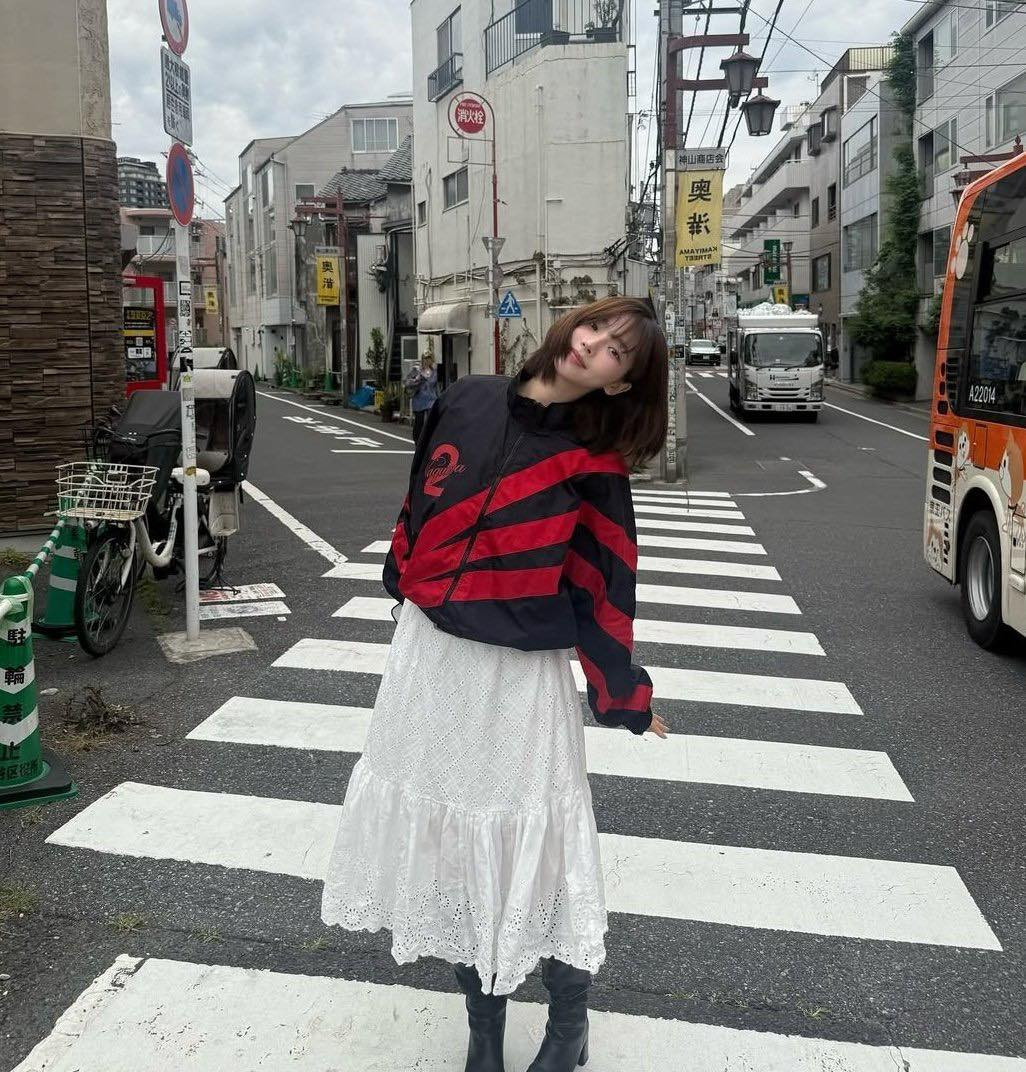 Bức ảnh gây &quot;sóng gió&quot; của Karina.