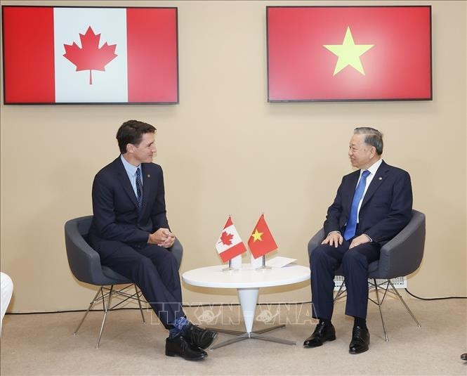 Tổng Bí thư, Chủ tịch nước Tô Lâm tiếp xúc song phương với Thủ tướng Canada Justin Trudeau. (Ảnh: Trí Dũng/TTXVN) Tổng Bí thư, Chủ tịch nước Tô Lâm tiếp xúc song phương với Thủ tướng Canada Justin Trudeau. (Ảnh: Trí Dũng/TTXVN)