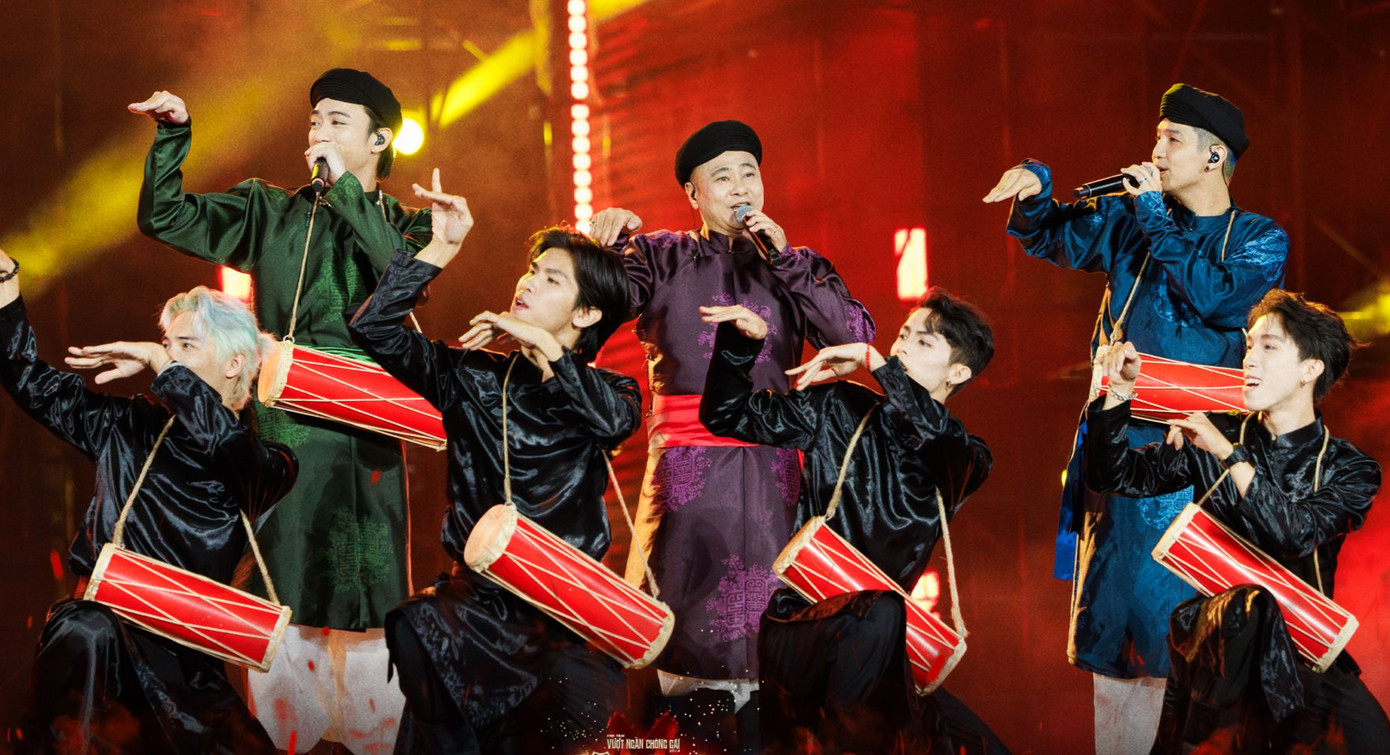 Khán giả tranh cãi về địa điểm tổ chức concert ATVNCG xa nội đô Hà Nội. Khán giả tranh cãi về địa điểm tổ chức concert ATVNCG xa nội đô Hà Nội.