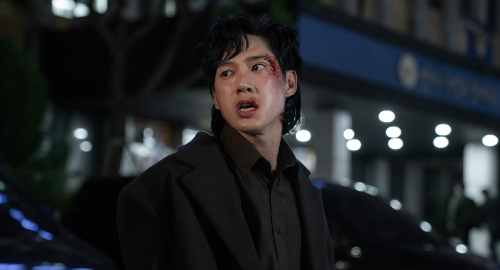 Park Sung Hoon nổi tiếng với hình tượng phản diện trên màn ảnh.