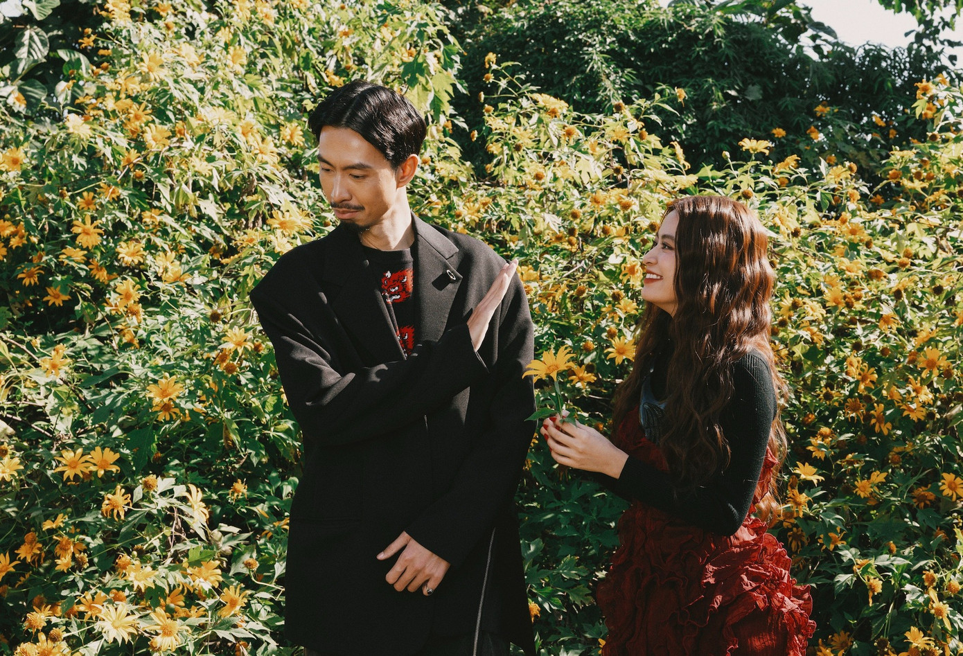 Hoàng Thùy Linh dính tin mang bầu, sống chung nhà với rapper Đen Vâu.