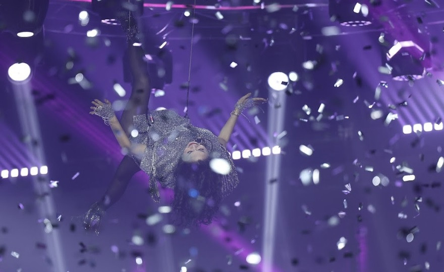 Thanh Lam (trái) và Thu Minh kết hợp với nhau trong tập 11 Bài hát của chúng ta. Thanh Lam (trái) và Thu Minh kết hợp với nhau trong tập 11 Bài hát của chúng ta.