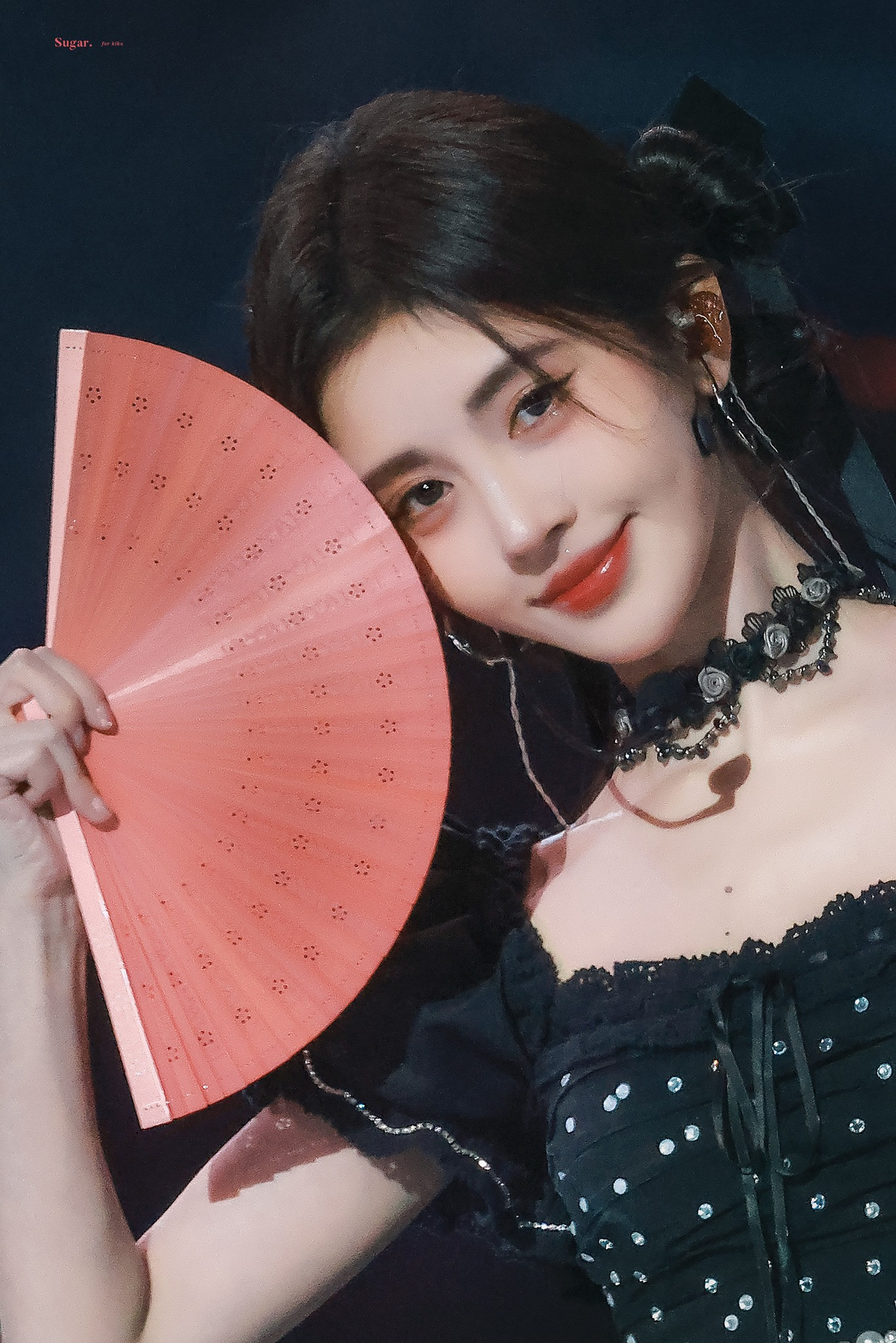 Cúc Tịnh Y nổi tiếng với danh xưng &quot;Mỹ nhân 4000 năm&quot;, cô bị cáo buộc phẫu thuật thẩm mỹ.