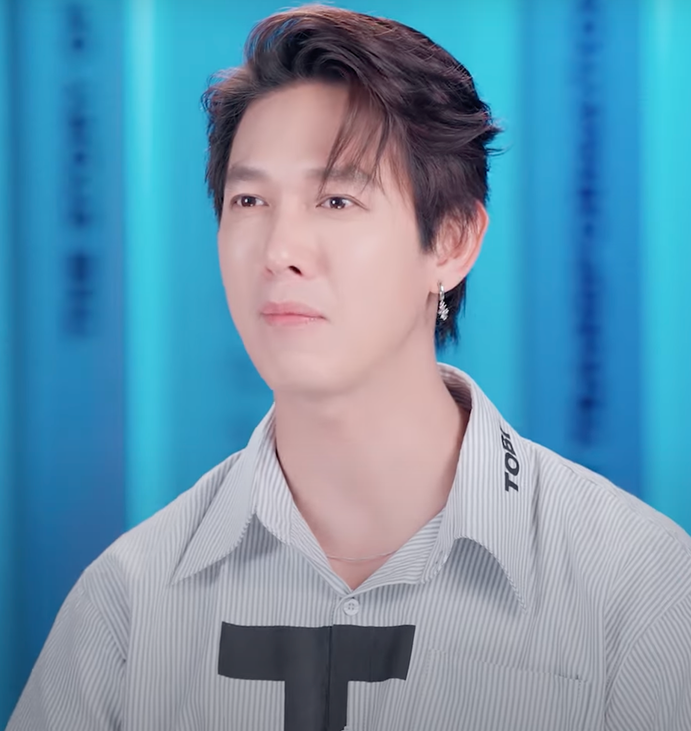 Song Luân (trái) và Captain bước vào Chung kết sau khi được &quot;hồi sinh&quot;.