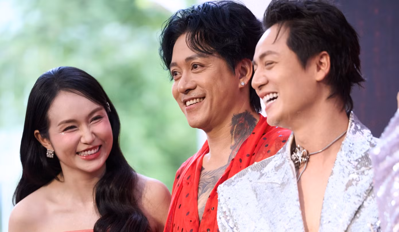 Nhiều Anh tài có mặt tại buổi ra mắt phim như Bằng Kiều, Tuấn Hưng, Thanh Duy, Tiến Luật, Thiên Minh, Đăng Khôi, Bùi Công Nam, Binz, S.T Sơn Thạch, Trương Thế Vinh...