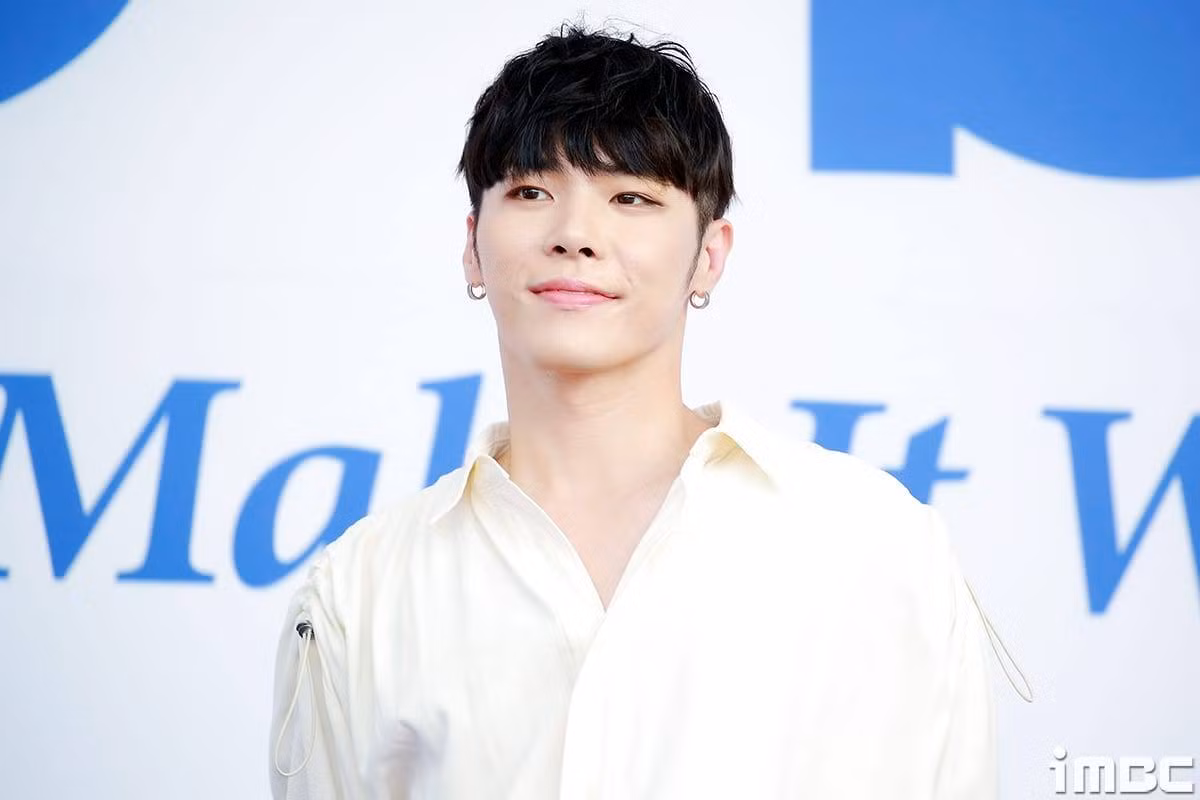 Ca sĩ Wheesung qua đời. Ca sĩ Wheesung qua đời.