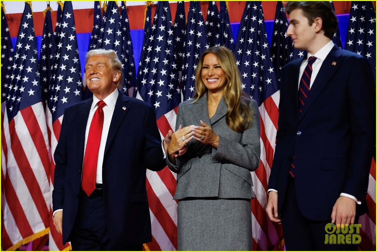 Trang phục của tân đệ nhất phu nhân Melania Trump khi ăn mừng chiến thắng của chồng. Ảnh: Getty, Just Jared, Reuters. Trang phục của tân đệ nhất phu nhân Melania Trump khi ăn mừng chiến thắng của chồng. Ảnh: Getty, Just Jared, Reuters.