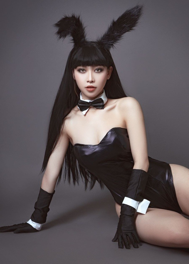 Bảo Uyên thay đổi phong cách, ra nhiều nhạc song vẫn chìm nghỉm.