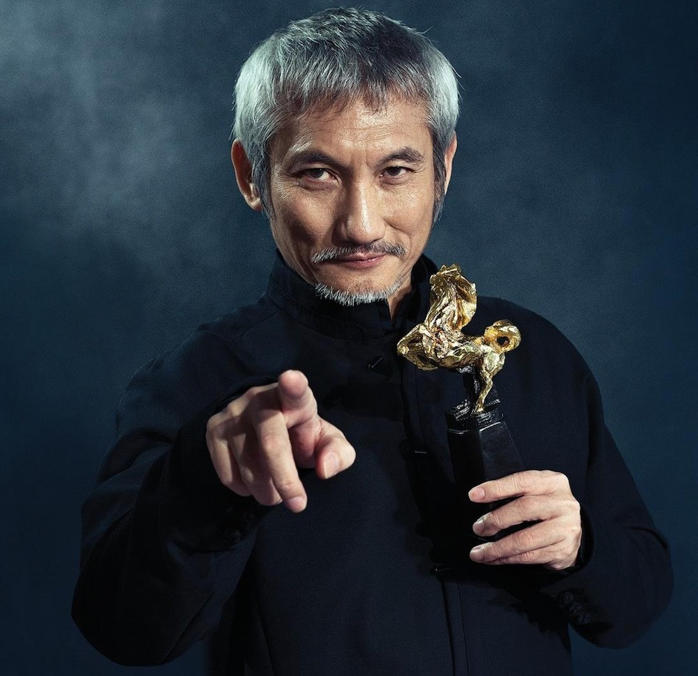 Đạo diễn Từ Khắc - người được mệnh danh bậc thầy phim võ hiệp Hong Kong (Trung Quốc). Đạo diễn Từ Khắc - người được mệnh danh bậc thầy phim võ hiệp Hong Kong (Trung Quốc).