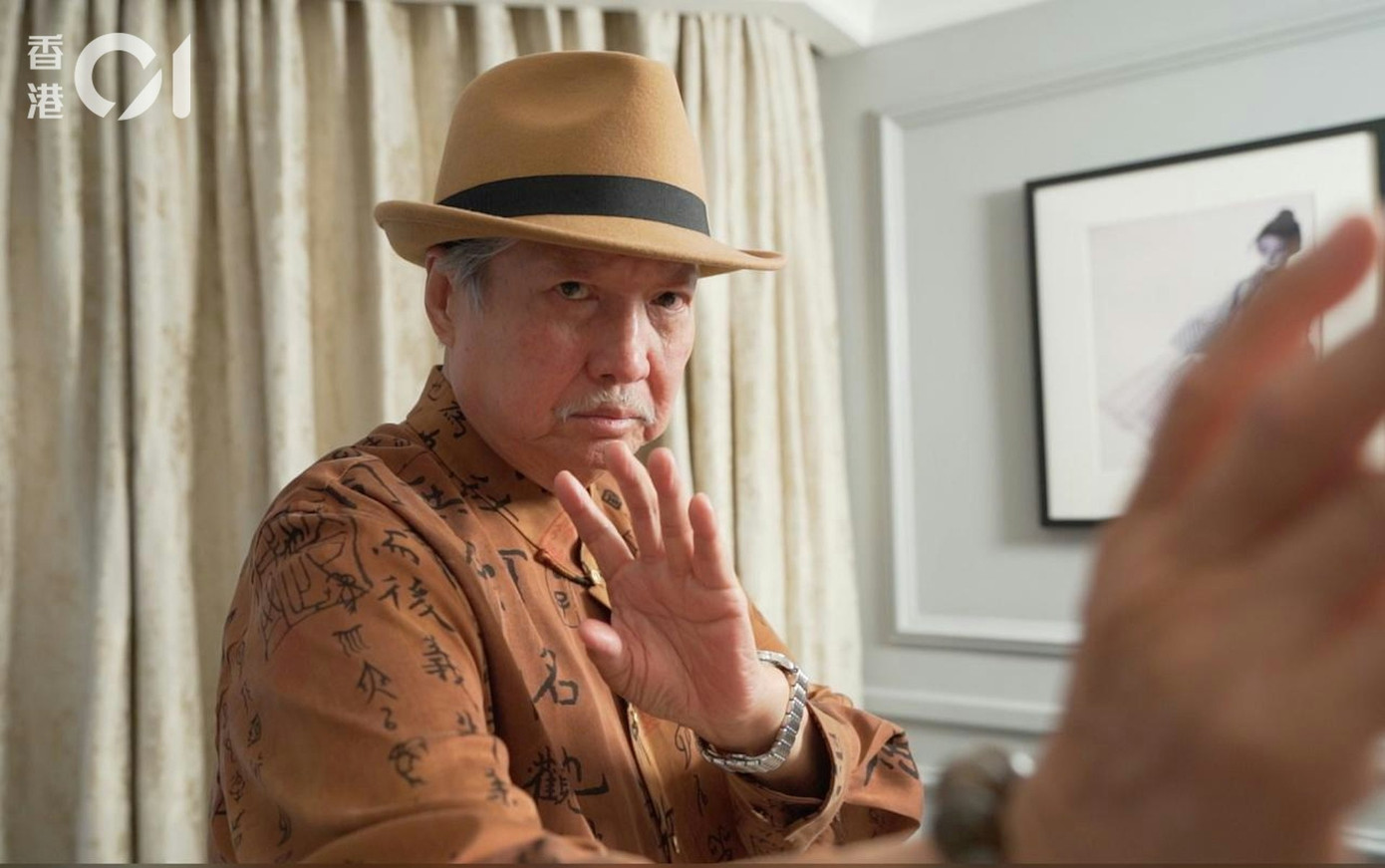 Chứng kiến thị trường truyền hình những năm gần đây ngày càng ảm đạm, Hồng Kim Bảo không giấu được nỗi xót xa và khẳng định bản thân vẫn muốn góp sức lực để vực dậy ngành nghề mình gắn bó suốt đời. Ảnh: HK01. Chứng kiến thị trường truyền hình những năm gần đây ngày càng ảm đạm, Hồng Kim Bảo không giấu được nỗi xót xa và khẳng định bản thân vẫn muốn góp sức lực để vực dậy ngành nghề mình gắn bó suốt đời. Ảnh: HK01.