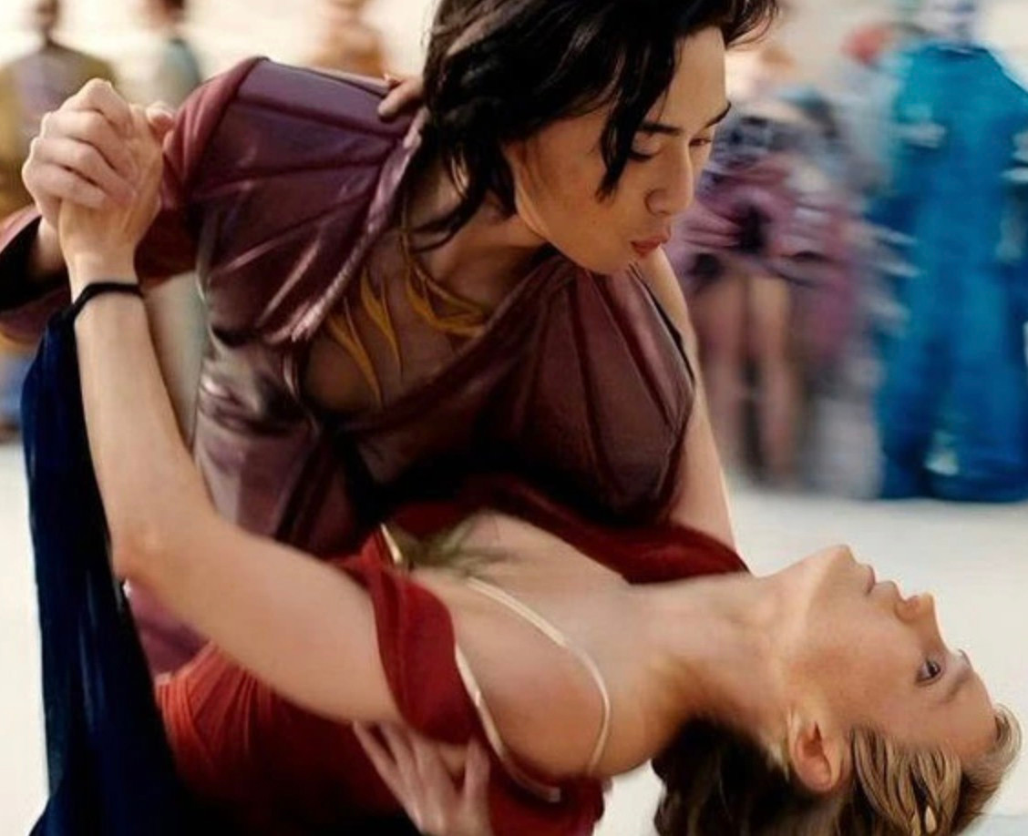 Tạo hình gây tranh cãi của Park Seo Joon trong vai Hoàng tử Yan. Tạo hình gây tranh cãi của Park Seo Joon trong vai Hoàng tử Yan.