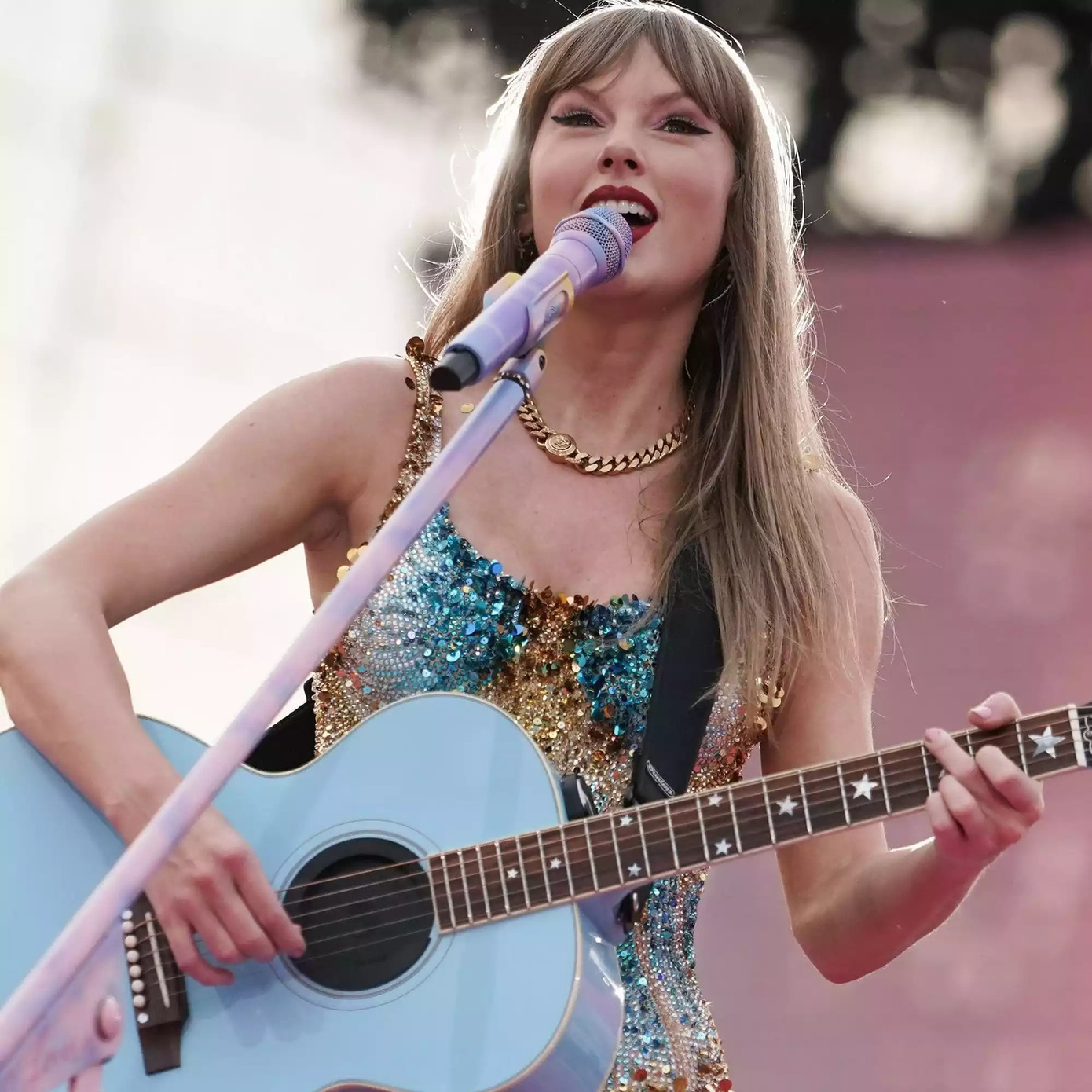 Núi người "xem chùa" buổi hòa nhạc của Taylor Swift tại Munich, Đức hôm 27/7. Ảnh: Getty, The Eras Tour. Núi người "xem chùa" buổi hòa nhạc của Taylor Swift tại Munich, Đức hôm 27/7. Ảnh: Getty, The Eras Tour.