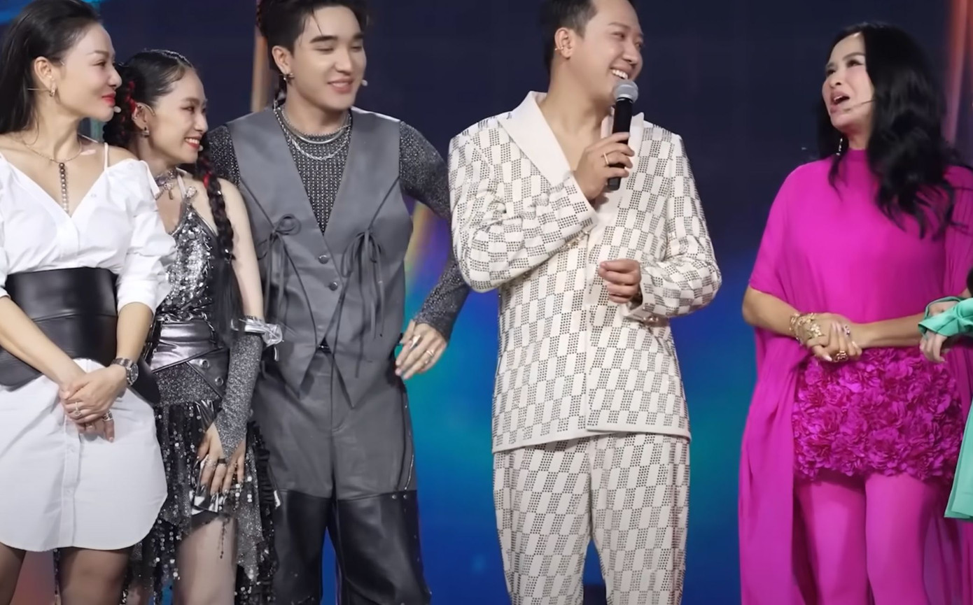 Thanh Lam và Thu Minh đối đầu. Thanh Lam và Thu Minh đối đầu.