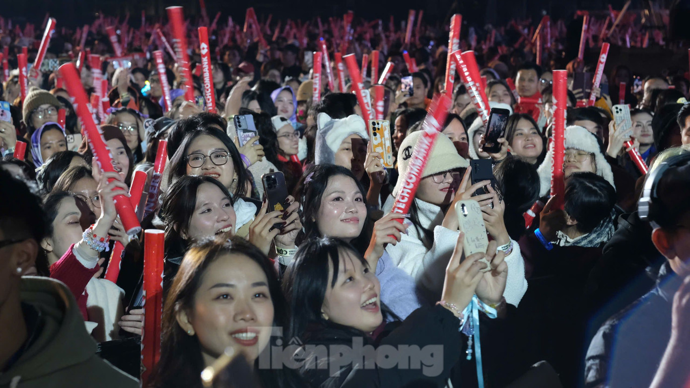 Khán giả yêu thích chương trình liên tiếp nhận tin vui khi ban tổ chức công bố dự án phim tài liệu, dự kiến phát hành đầu năm 2025, ghi lại mùa hè rực rỡ của 33 anh tài. Ngoài ra, chuỗi concert nới rộng thêm ngày thứ 3, quay lại TPHCM.