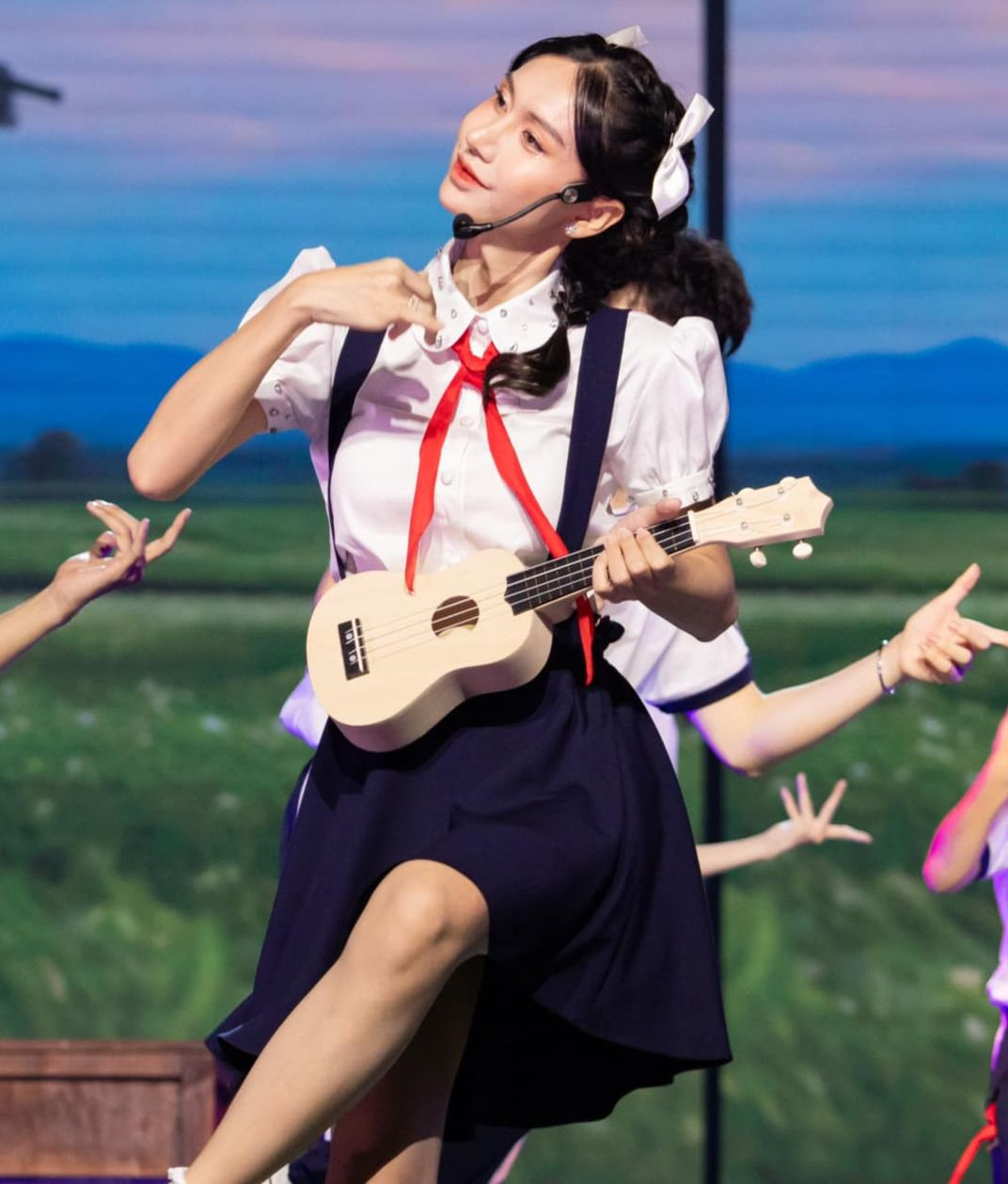 Huyền Baby và Lynk Lee cùng một số chị đẹp nhóm hồi sinh được cho là bị loại ở công diễn 5,6. Huyền Baby và Lynk Lee cùng một số chị đẹp nhóm hồi sinh được cho là bị loại ở công diễn 5,6.