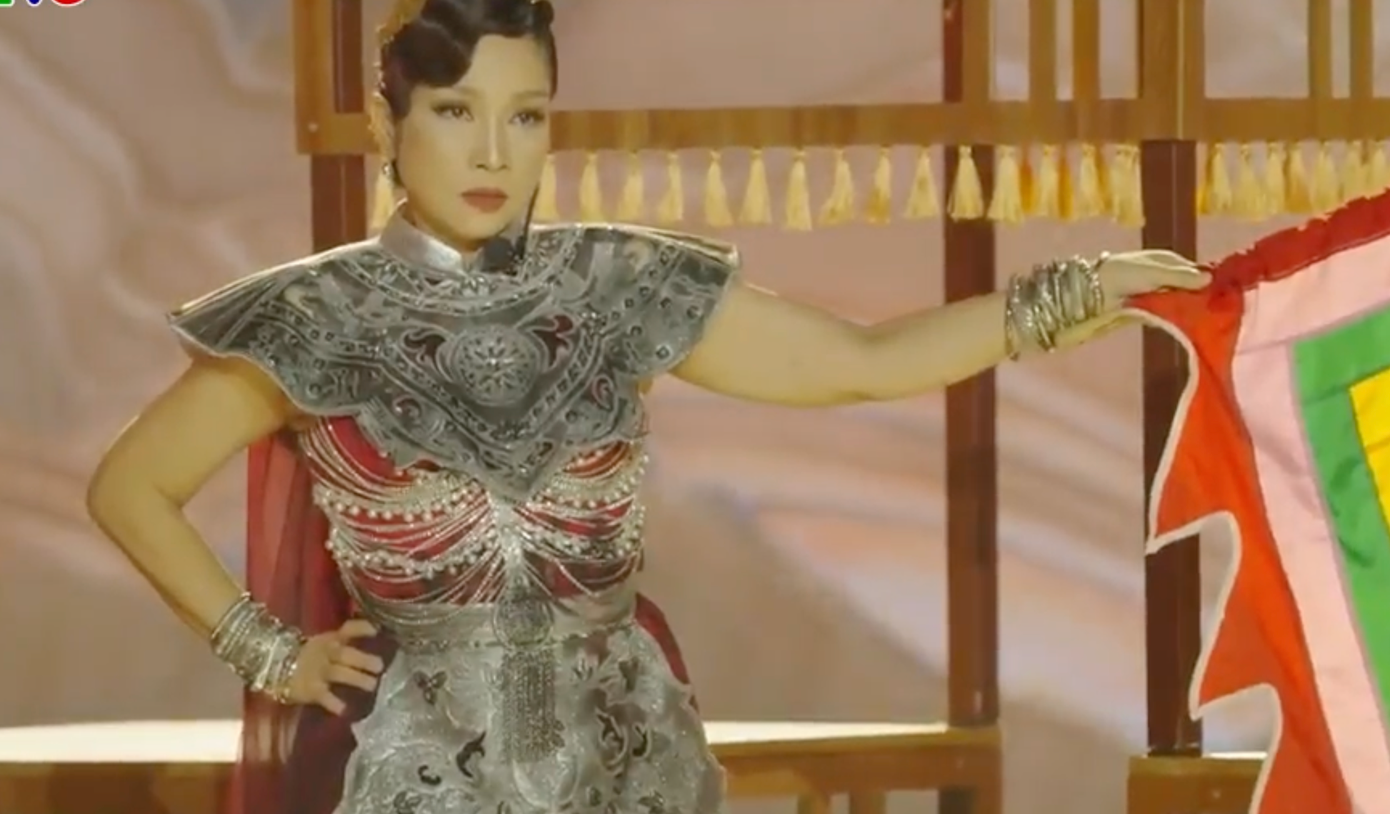 Màn trình diễn nhóm Trang Pháp.