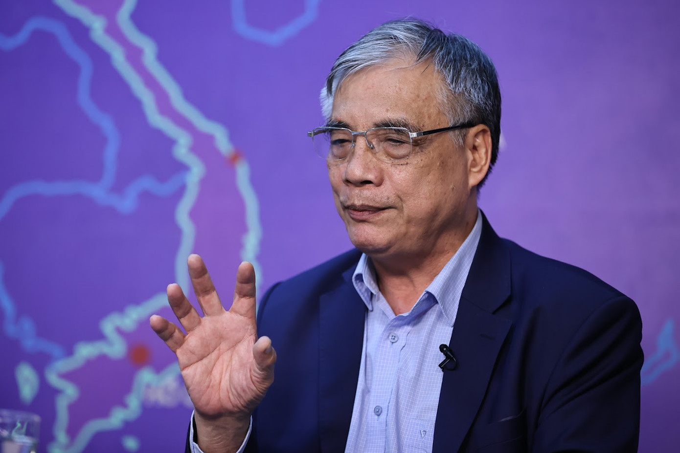 PGS.TS Trần Đình Thiên: Không thể duy trì một mức giá bao cấp được, nguyên lý thị trường phải là nguyên lý chi phối giá điện. Ảnh VGP