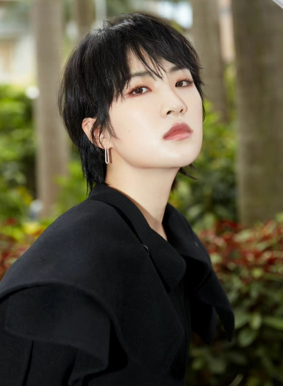 Diêu An Na bị chỉ trích diễn dở, từng bị cáo buộc dùng tiền mua vai. Diêu An Na bị chỉ trích diễn dở, từng bị cáo buộc dùng tiền mua vai.