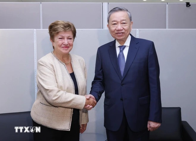 Tổng Bí thư, Chủ tịch nước Tô Lâm tiếp Tổng Giám đốc Quỹ Tiền tệ Quốc tế (IMF) Kristalina Georgieva. (Ảnh: Lâm Khánh/TTXVN) Tổng Bí thư, Chủ tịch nước Tô Lâm tiếp Tổng Giám đốc Quỹ Tiền tệ Quốc tế (IMF) Kristalina Georgieva. (Ảnh: Lâm Khánh/TTXVN)