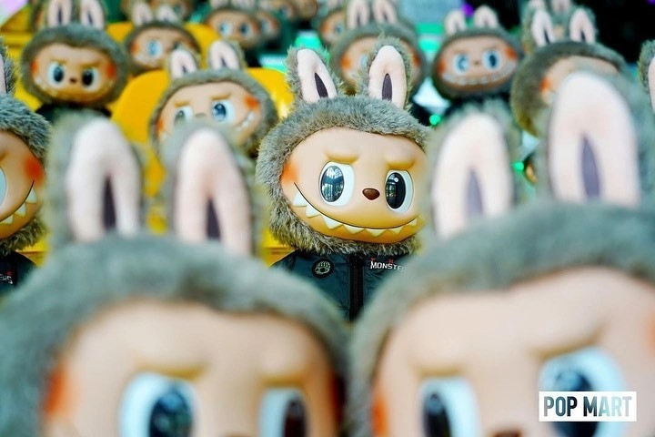 Labubu tạo cơn sốt với giới trẻ châu Á.