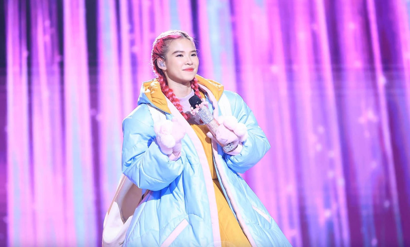 Thời gian gần đây, Khởi My bắt đầu nhận show, cô được dự đoán là mascot Cừu Bông trong chương trình Ca sĩ mặt nạ bởi giọng hát đặc trưng.