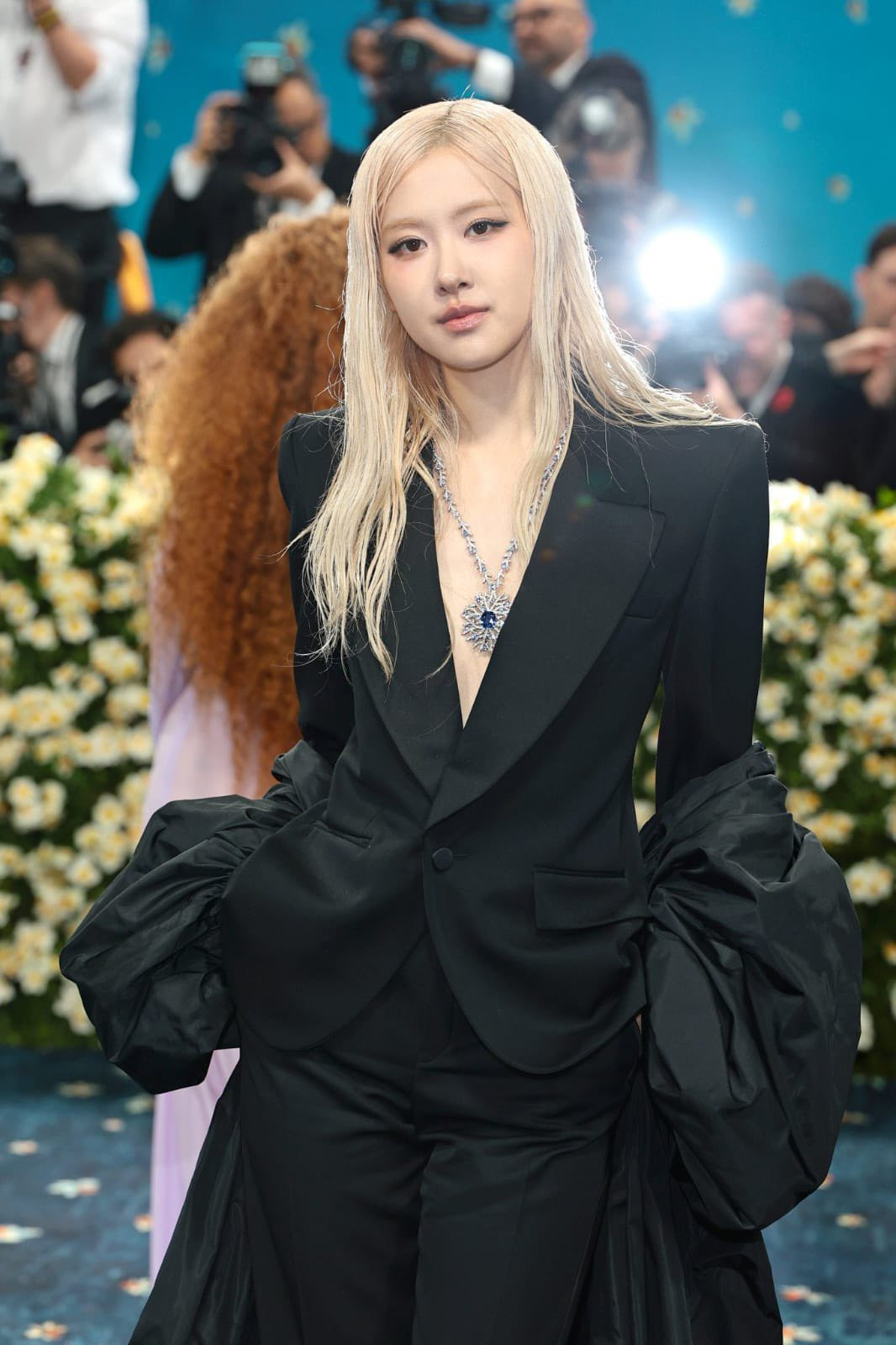 Jennie, Rosé (phải) xuất hiện tại Met Gala 2025. Ảnh: Getty. Jennie, Rosé (phải) xuất hiện tại Met Gala 2025. Ảnh: Getty.
