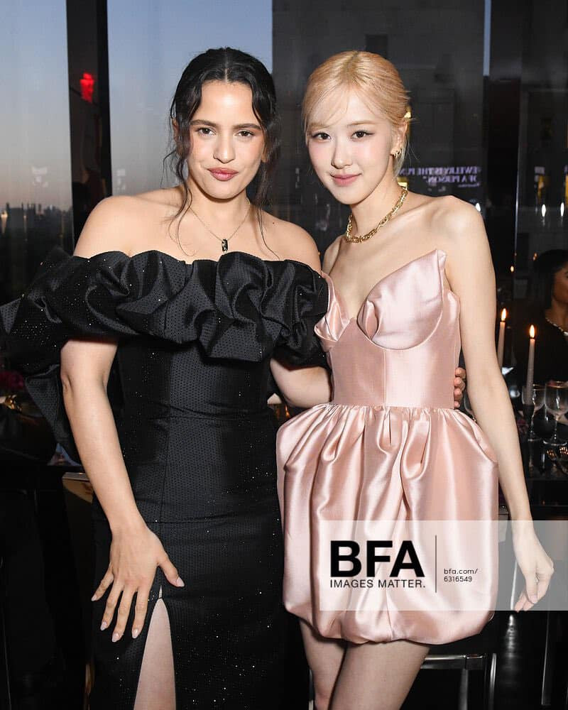 Kể từ khi không ký hợp đồng cá nhân với YG, Rosé được khán giả đánh giá là thành viên thăng hạng nhan sắc, gu thời trang trong BlackPink. Nhiều người nhận xét phong cách trang điểm của cô đã thay đổi, tạo hình khi hiện diện ở các sự kiện cũng đa dạng và phong phú hơn thời hoạt động dưới trướng YG. Kể từ khi không ký hợp đồng cá nhân với YG, Rosé được khán giả đánh giá là thành viên thăng hạng nhan sắc, gu thời trang trong BlackPink. Nhiều người nhận xét phong cách trang điểm của cô đã thay đổi, tạo hình khi hiện diện ở các sự kiện cũng đa dạng và phong phú hơn thời hoạt động dưới trướng YG.