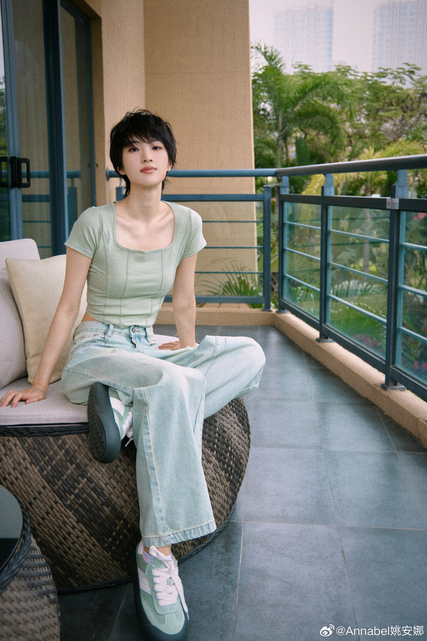 Diêu An Na bị chỉ trích diễn dở, từng bị cáo buộc dùng tiền mua vai. Diêu An Na bị chỉ trích diễn dở, từng bị cáo buộc dùng tiền mua vai.