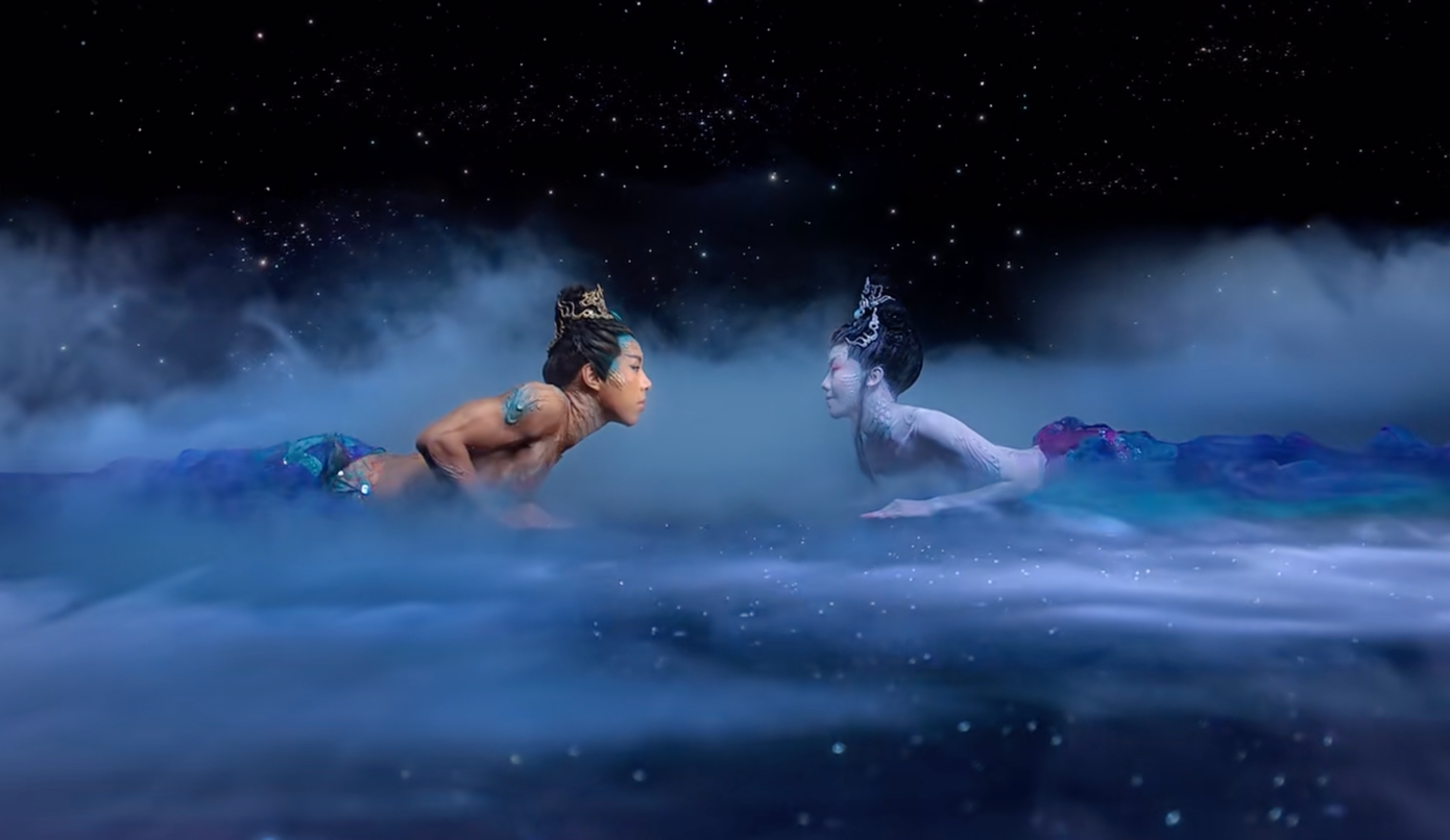 Vở múa lấy cảm hứng từ thần thoại Phục Hy - Nữ Oa của Trung Quốc.