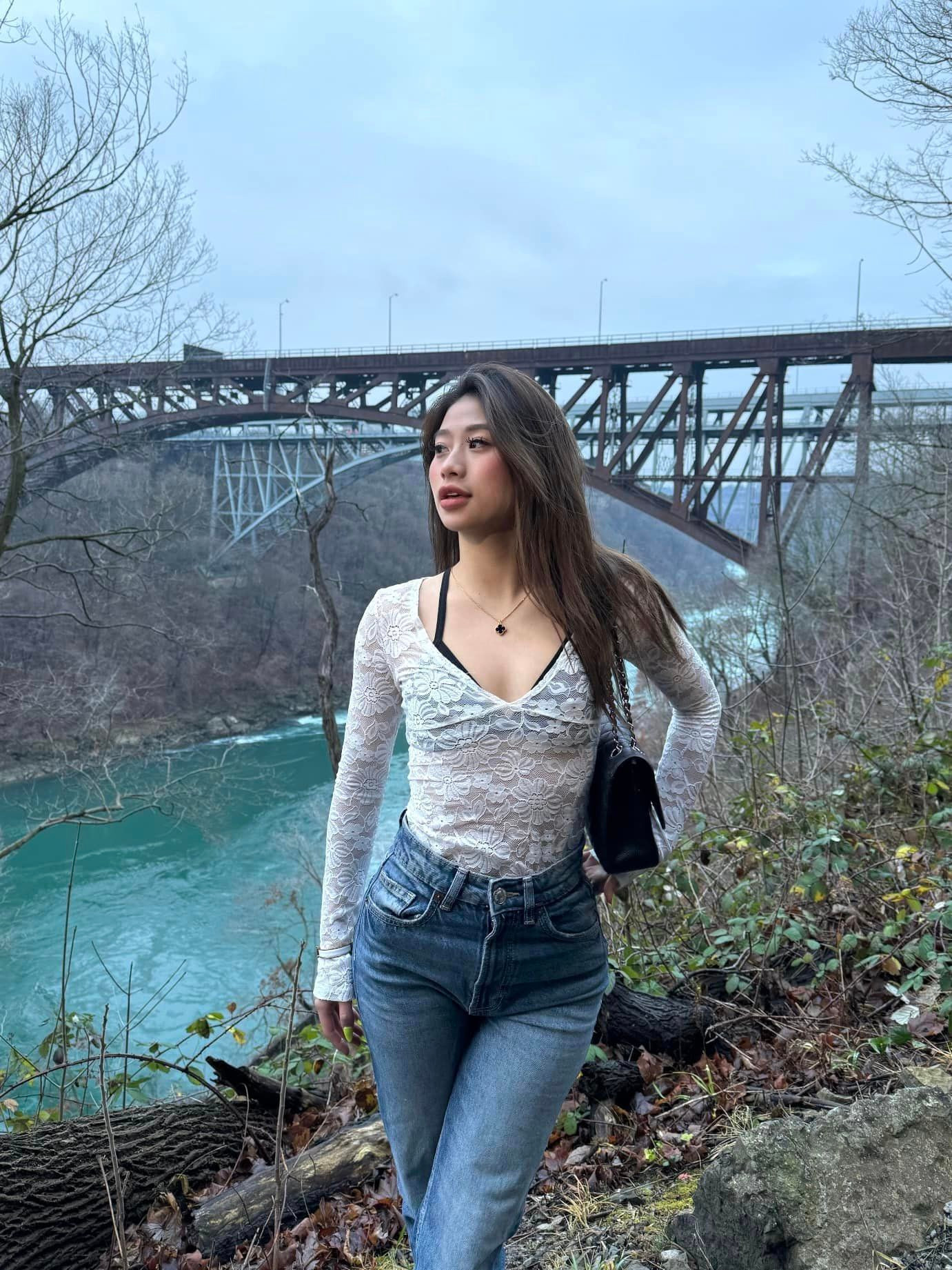 Hai HLV phụ trách trực tiếp của Như Phương nói đã “quên” không báo cáo lên Bộ môn khiến cô bị kỷ luật. Bên cạnh đó Như Phương còn tố việc phải "chia chác" 10% phần thưởng mỗi khi cô nhận được huy chương cho HLV và phải đóng khoản thu vào "quỹ lạ" 300.000 đồng/tháng. Hai HLV phụ trách trực tiếp của Như Phương nói đã “quên” không báo cáo lên Bộ môn khiến cô bị kỷ luật. Bên cạnh đó Như Phương còn tố việc phải "chia chác" 10% phần thưởng mỗi khi cô nhận được huy chương cho HLV và phải đóng khoản thu vào "quỹ lạ" 300.000 đồng/tháng.