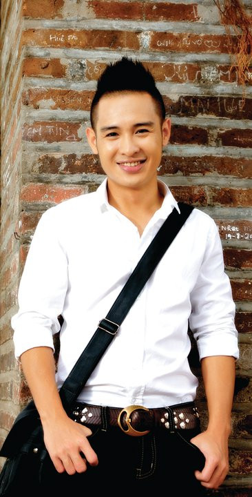 Sau thành công vang dội ở Sao mai điểm hẹn 2006, Hoàng Hải nổi đình nổi đám, được khán giả yêu mến gọi là &quot;Hoàng tử Vpop&quot;.