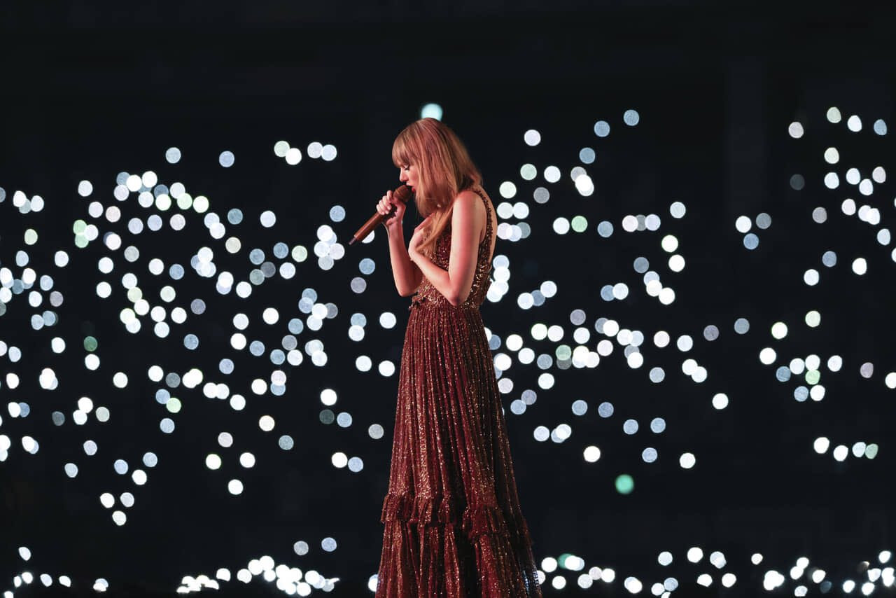 96.000 người đến đêm diễn của Taylor Swift ở Melbourne Cricket Ground. Ảnh: The Eras Tour. 96.000 người đến đêm diễn của Taylor Swift ở Melbourne Cricket Ground. Ảnh: The Eras Tour.
